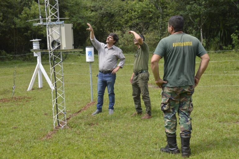 Completaron la instalación de la estación meteorológica en Comandante Andresito imagen-32