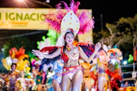 Carnavales Misioneros 2025: una fiesta que fortalece el turismo y el comercio local, destacan imagen-3