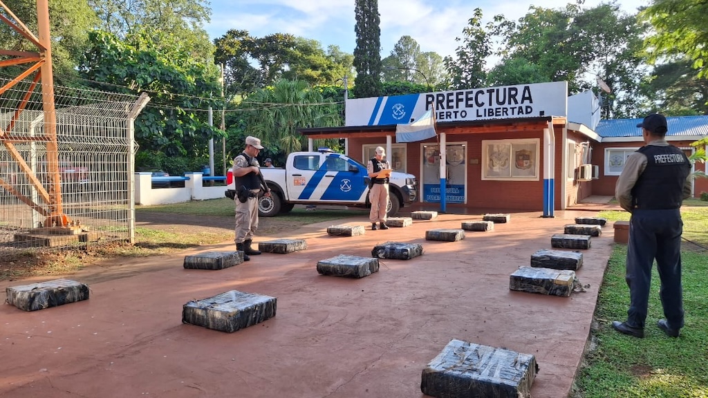 Secuestran en Puerto Libertad más de 600 kilos de marihuana valuados en una suma millonaria imagen-2