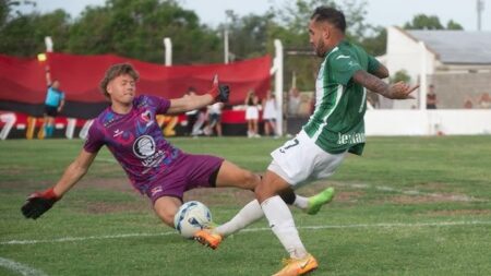 Fútbol: Crucero arma su plantel para el Federal "A" imagen-9