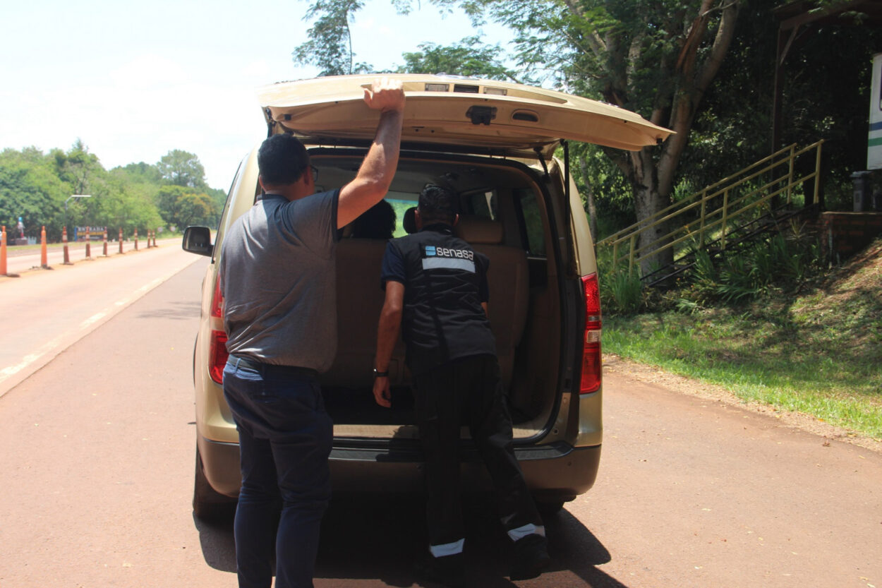 Más de 38 toneladas de agroalimentos decomisados en la frontera con Brasil y Paraguay imagen-3