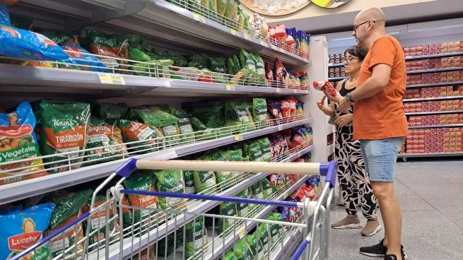 La inflación de diciembre se aceleró al 2,7% y la variación anual cerró en 117,8% imagen-8