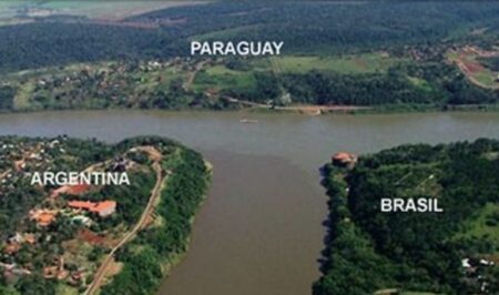 El Gobierno nacional prepara un operativo de fuerzas en la zona fronteriza de Brasil y Paraguay, comenzará en Bernardo de Irigoyen y se ampliará a Puerto Iguazú imagen-8