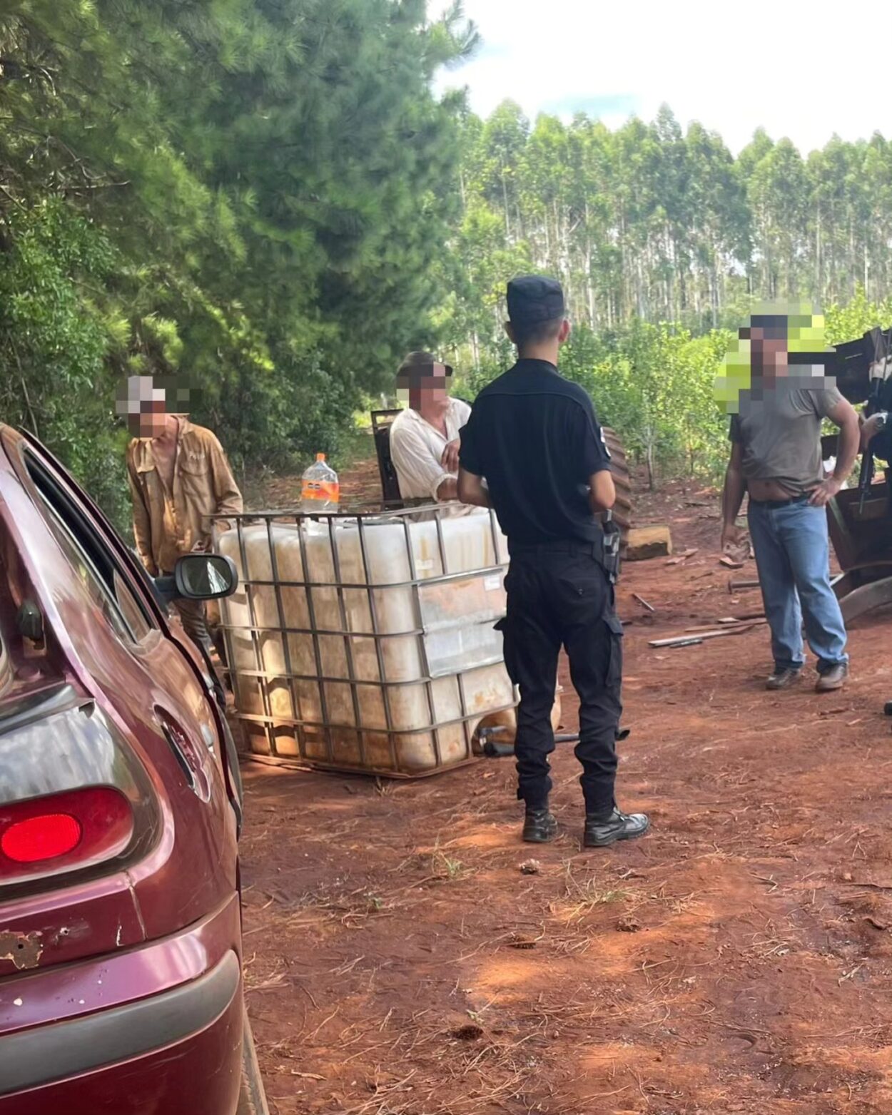 Redoblan los operativos rurales en colonias de Jardín América imagen-6