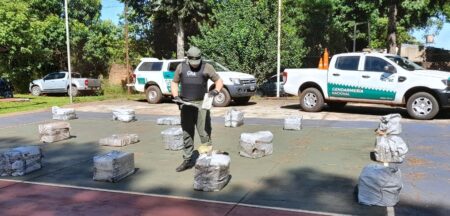 Secuestran media tonelada de marihuana en la zona del autódromo de Eldorado imagen-10