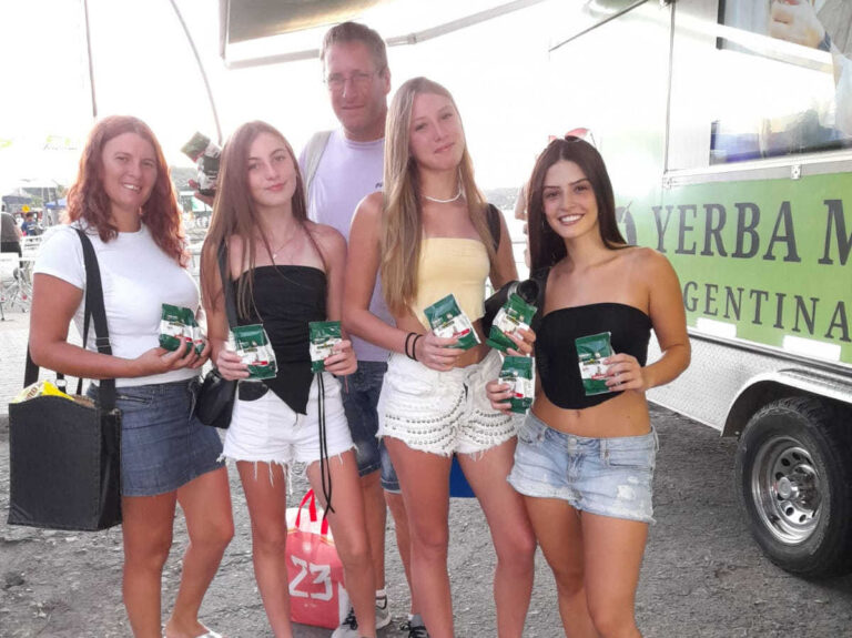 El Inym y establecimientos yerbateros dijeron «presente» en la Fiesta Nacional del Mate El Inym y establecimientos yerbateros dijeron "presente" en la Fiesta Nacional del Mate imagen-38