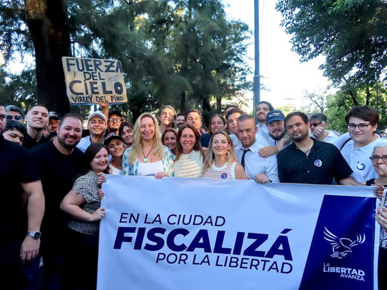 El Gobierno quiere dejar atrás la polémica por $LIBRA y se concentra en el armado electoral El Gobierno quiere dejar atrás la polémica por $LIBRA y se concentra en el armado electoral imagen-2