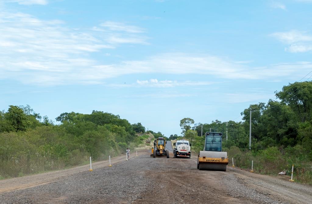 Vialidad de Misiones completará el asfaltado de la Ruta Provincial 204 hasta Profundidad imagen-2