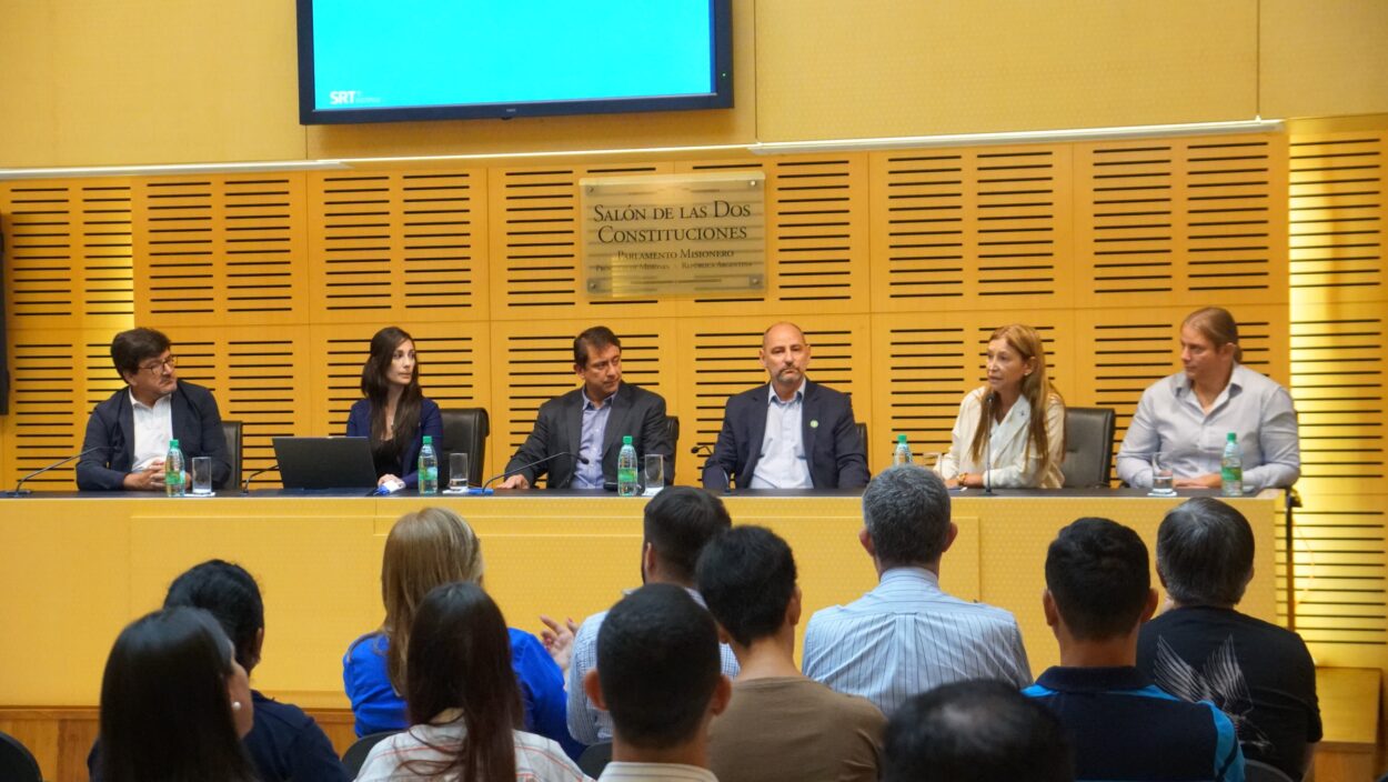 Jornada sobre Higiene y Seguridad en la construcción reunió a especialistas en la Legislatura imagen-2