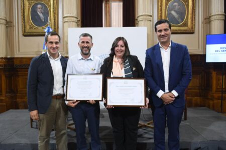 Distinguieron a dos maestros por quedar entre los mejores del mundo en un concurso de la Fundación Varkey y la Unesco imagen-4