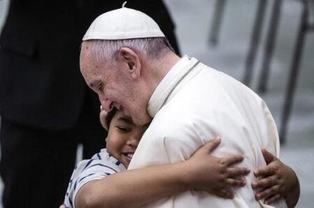 Sumado a la oración, Passalacqua expresó los "mejores deseos de pronta recuperación" al papa Francisco imagen-5