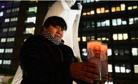 El papa Francisco durmió bien y sigue mejorando: los detalles del último parte médico imagen-5