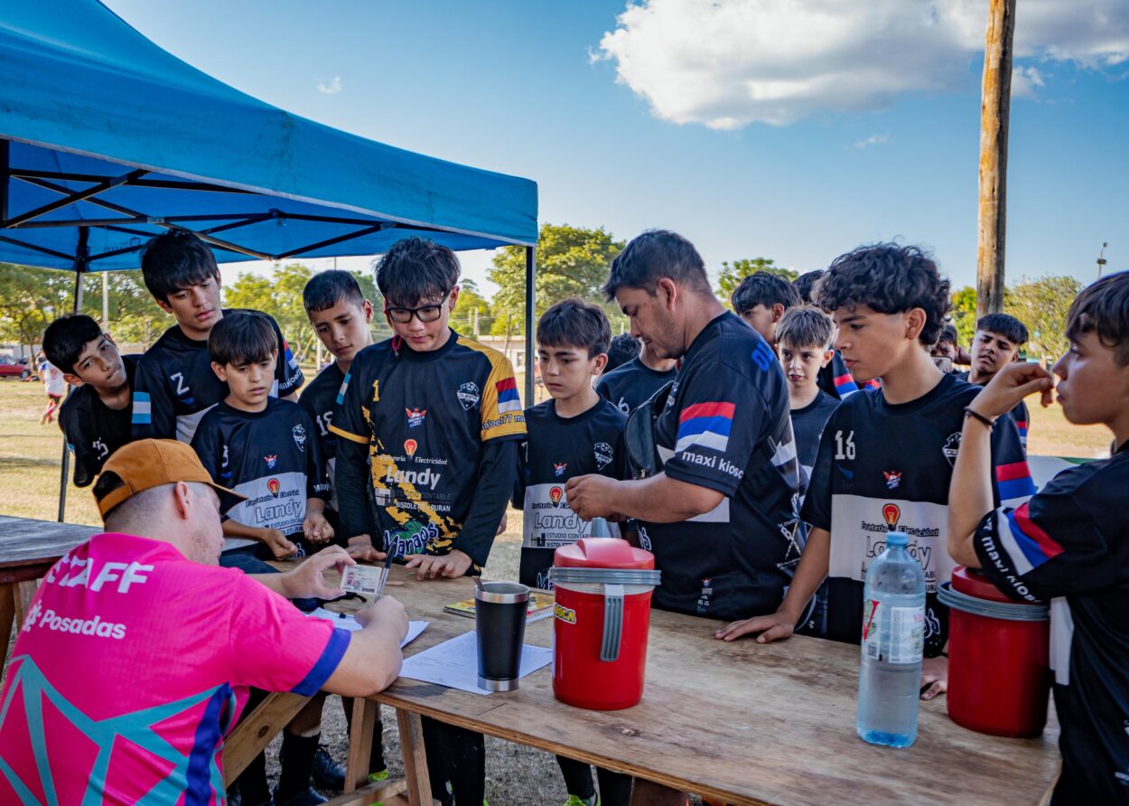 Fútbol Infantil de Verano: con 24 equipos arrancó el torneo en el barrio Latinoamérica imagen-2