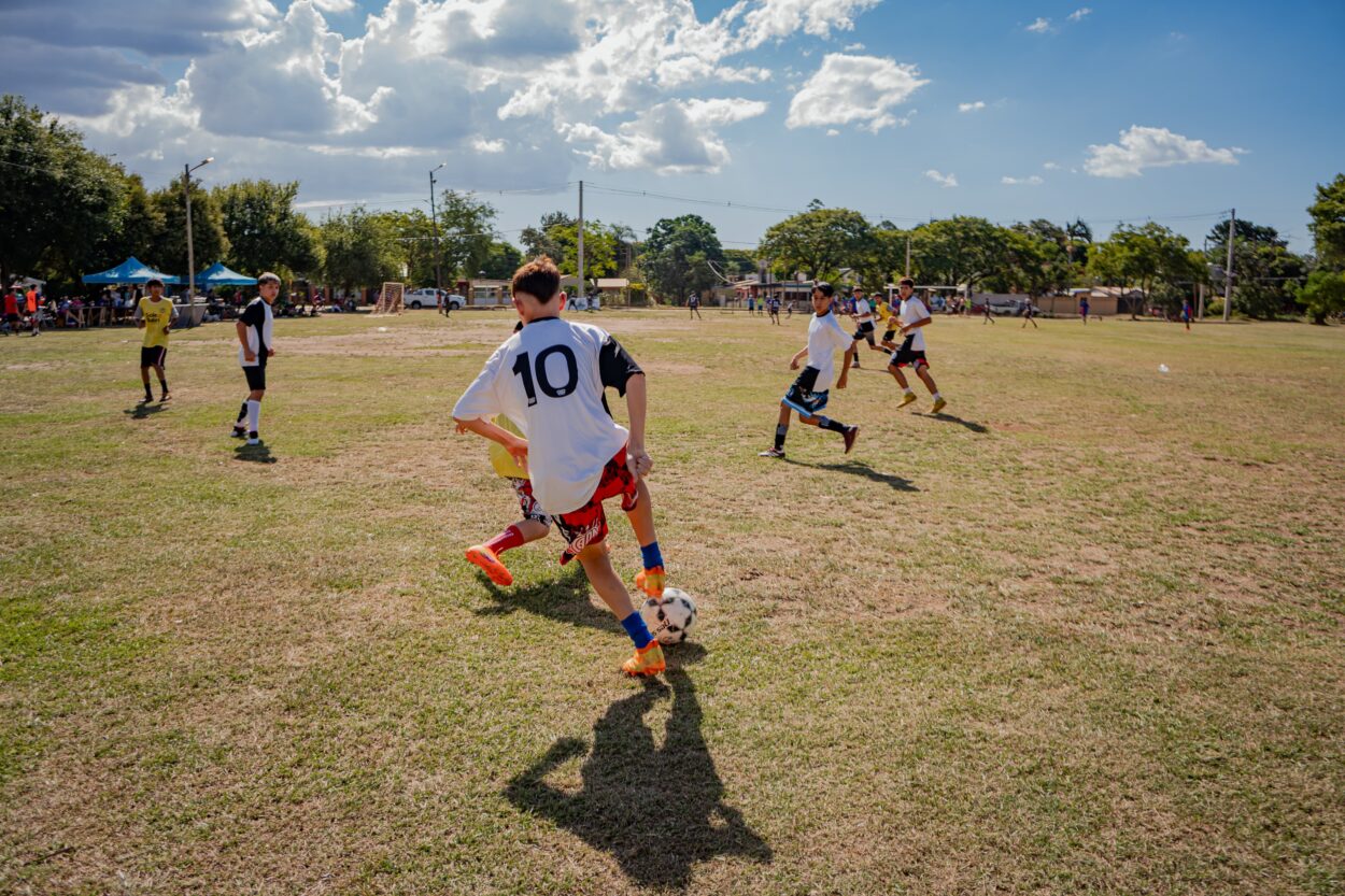 Fútbol Infantil de Verano: con 24 equipos arrancó el torneo en el barrio Latinoamérica imagen-12