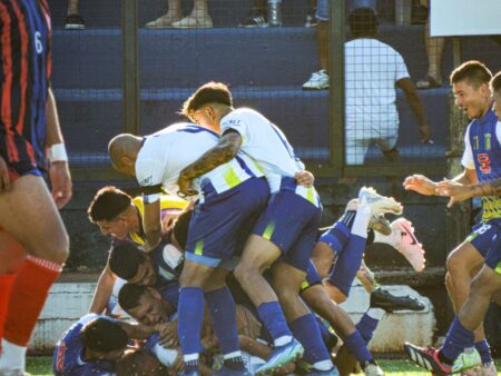 Fútbol: Mitre va por el gran objetivo imagen-2