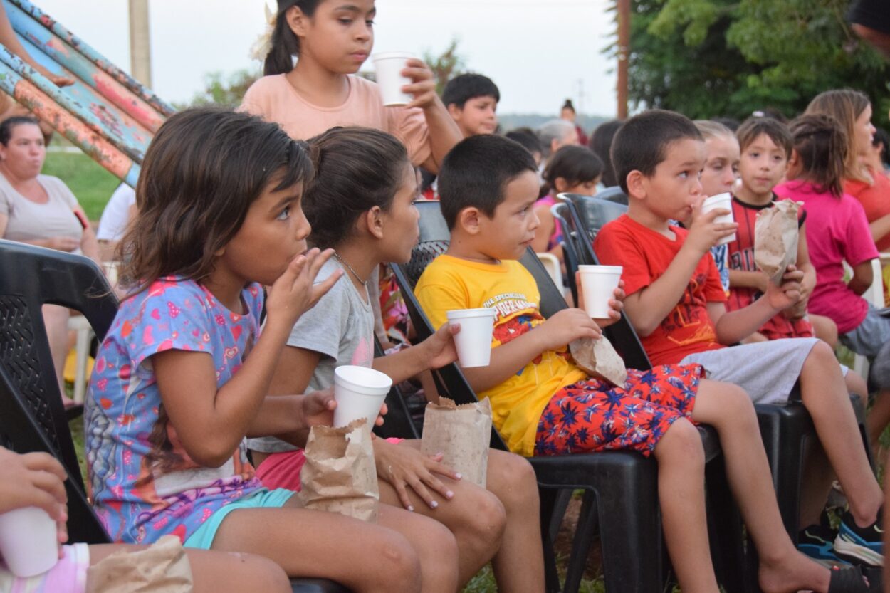 Niños del barrio San Lorenzo disfrutaron del Cine en Verano imagen-3