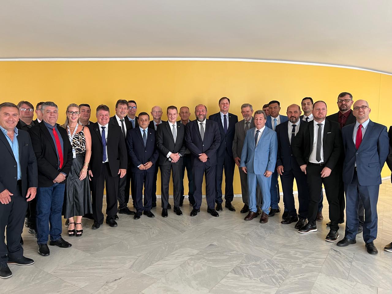 Reunión en Brasilia para avanzar con el proyecto de construcción del puente entre El Soberbio - Tiradentes Do Sul imagen-10