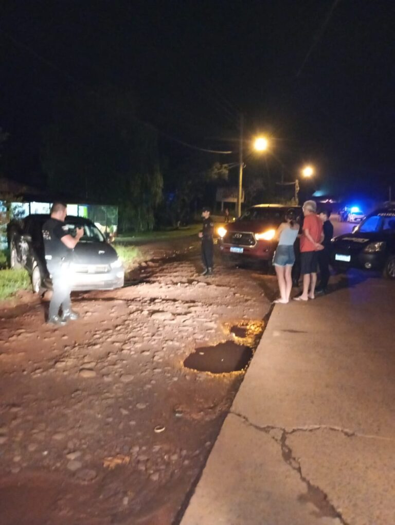Asalto al colono de Pozo Azul: tras la detención del policía federal acusado recuperaron el dinero y secuestraron un arma imagen-36