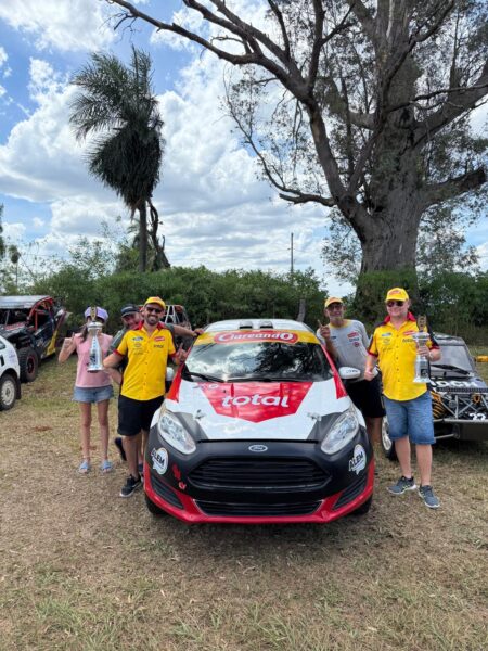 Automovilismo: la dupla Luis Da Luz-Enzo Dos Santos ganó en Carmen del Paraná en Paraguay imagen-4