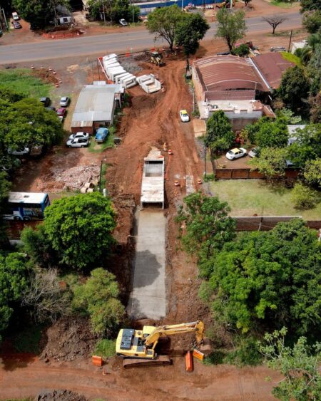 Avances en las obras preliminares al soterramiento de avenida Quaranta; circular con precaución imagen-6