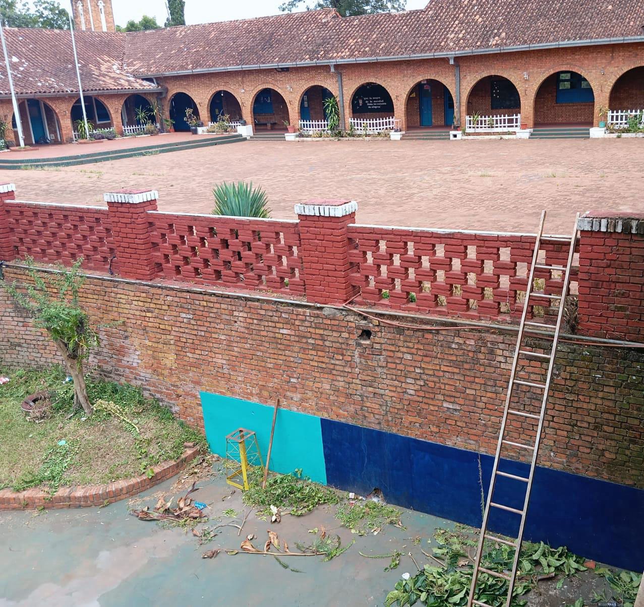 Durante el receso de verano el Gobierno provincial avanza en la refacción de más de 50 escuelas en todo Misiones imagen-2