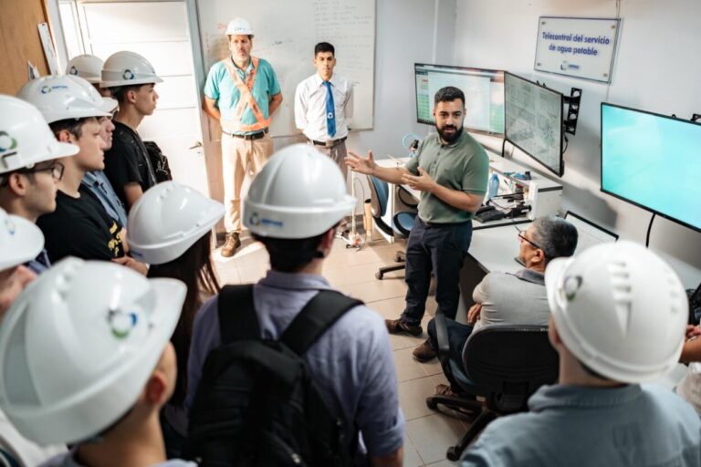 Misiones avanza con un enfoque integral y planificado para garantizar el acceso y la sostenibilidad del agua en la provincia Misiones avanza con un enfoque integral y planificado para garantizar el acceso y la sostenibilidad del agua en la provincia imagen-3