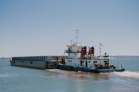 Passalacqua reclamó formalmente a Nación la incorporación de Misiones en la Hidrovía del río Paraná imagen-2