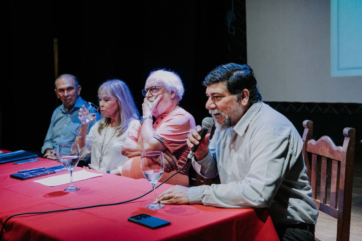 El músico y compositor Jorge Cardoso recibió el título "Dr Honoris Causa" de la Universidad Nacional de Misiones imagen-2