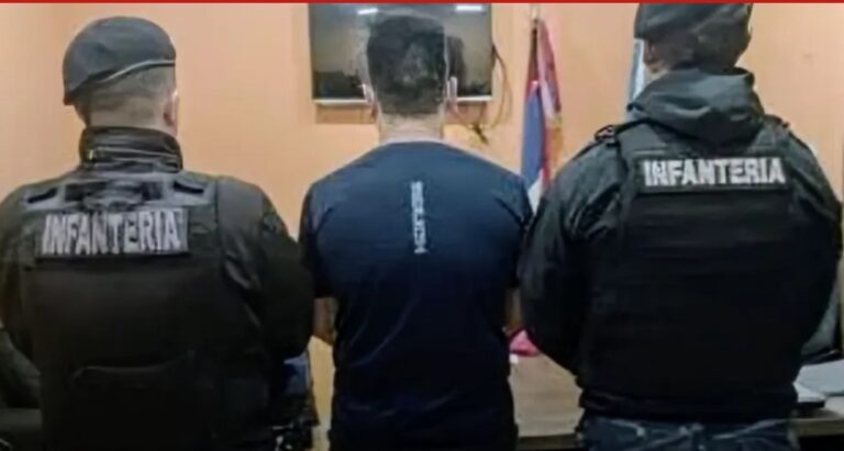 Quedó detenido el ex agente de Policía acusado de haber apuñalado a una mujer en el barrio Palomar imagen-33