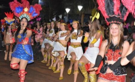 Inauguran muestra "Más que Trajes - Inclusión, cultura y juventud en la Estudiantina" imagen-8