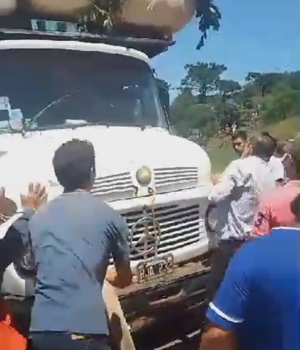 Tensión en la protesta yerbatera en San Pedro imagen-7