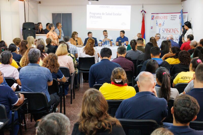 Al presentar el Programa de Salud Misionera Escolar observaron que las patologías más afectadas continúan siendo las odontológicas, obesidad y sobrepeso imagen-4