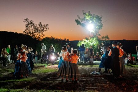 La primera Serenata en el cerro Mbororé estuvo cargada de belleza e historia imagen-9