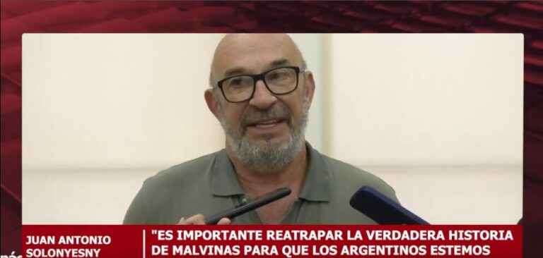 Malvinas y la historia que no debe olvidarse: Remarcaron la importancia de reconocer el sacrificio de los soldados caídos en batalla imagen-45