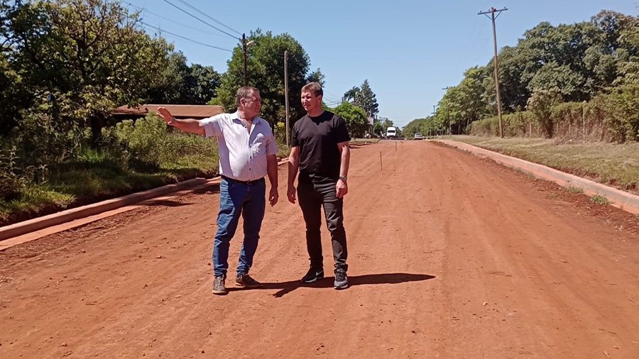 Macias: “Estar presentes siempre a través de las concreciones” imagen-11