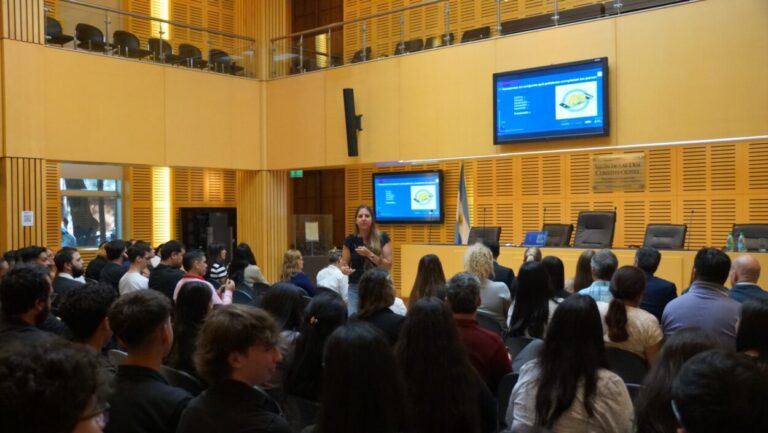 Fortalecen el compromiso con la ciudadanía digital responsable en la Cámara de Representantes imagen-42