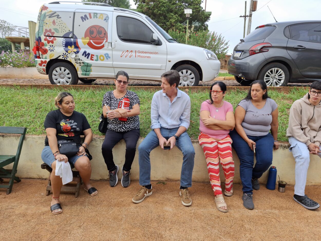 "Mirar Mejor" acercó servicios oftalmológicos a vecinos de Puerto Leoni imagen-8