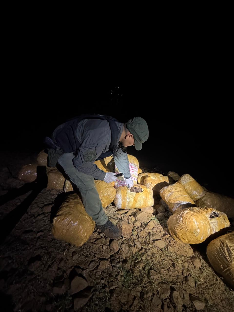 Secuestran en el Alto Paraná más de una tonelada de marihuana imagen-2