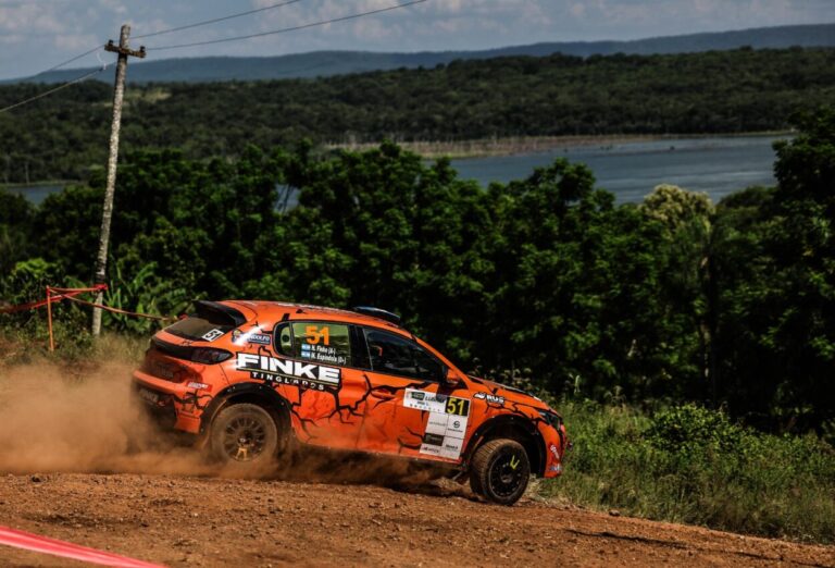 Automovilismo: la dupla misionera Finke Jr Espindola ganó el Power Stage y fue 7ma en Paraguay imagen-4