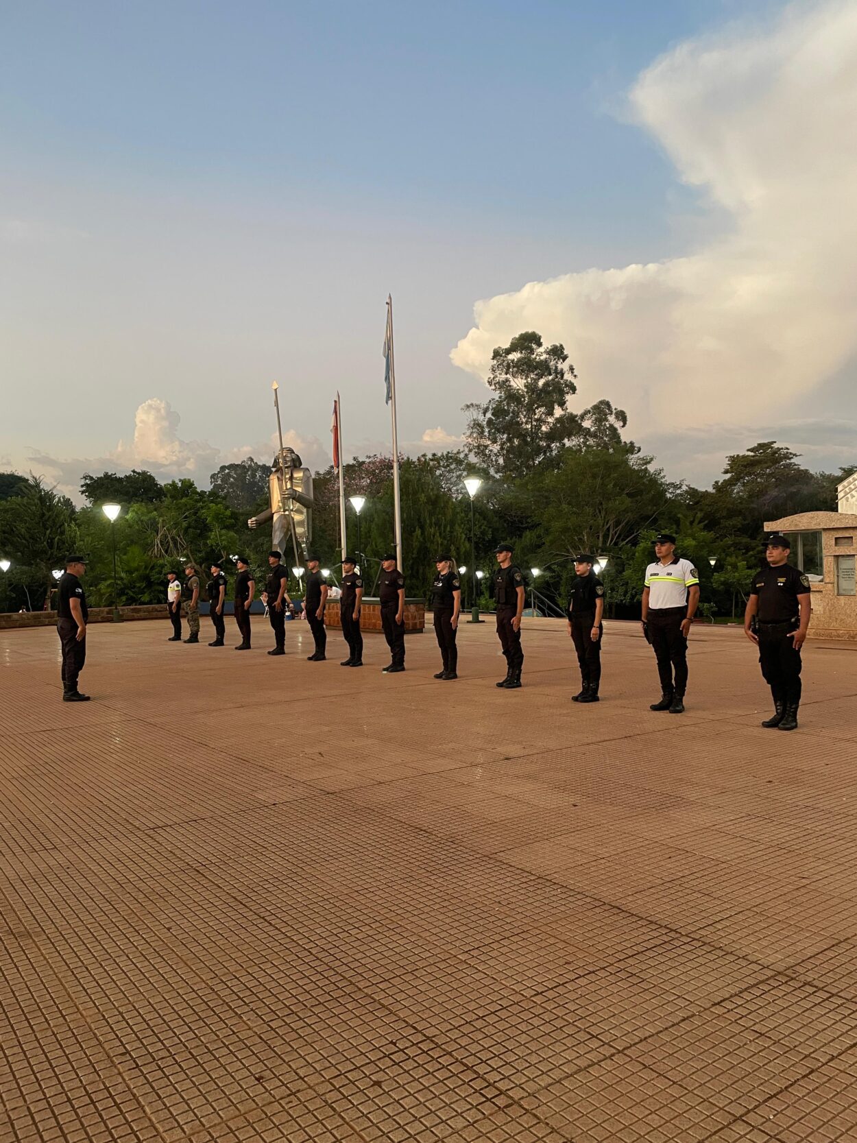 La Policía desplegó a más de 1.500 efectivos focalizados a la seguridad en barrios de toda la provincia imagen-2