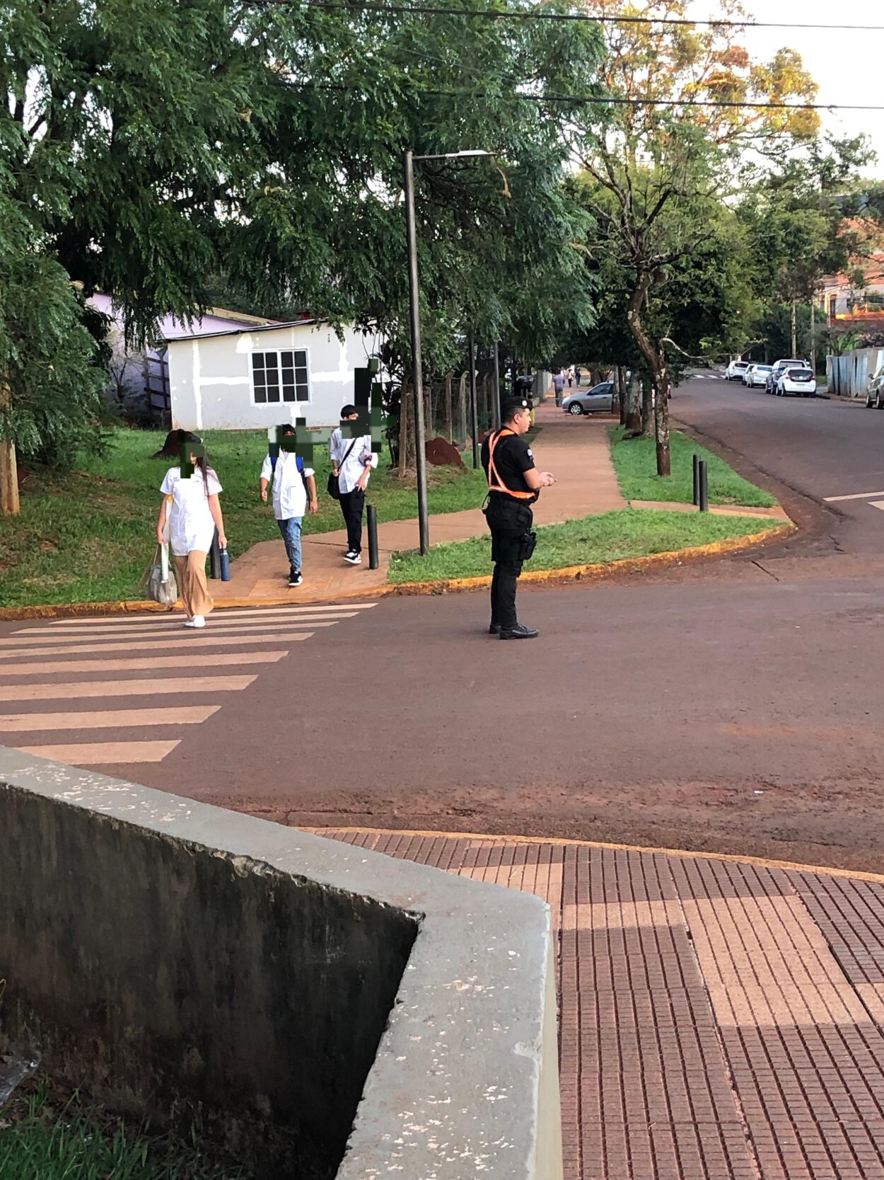 Seguridad en las escuelas: la Policía inició un dispositivo de prevención en toda la provincia imagen-6