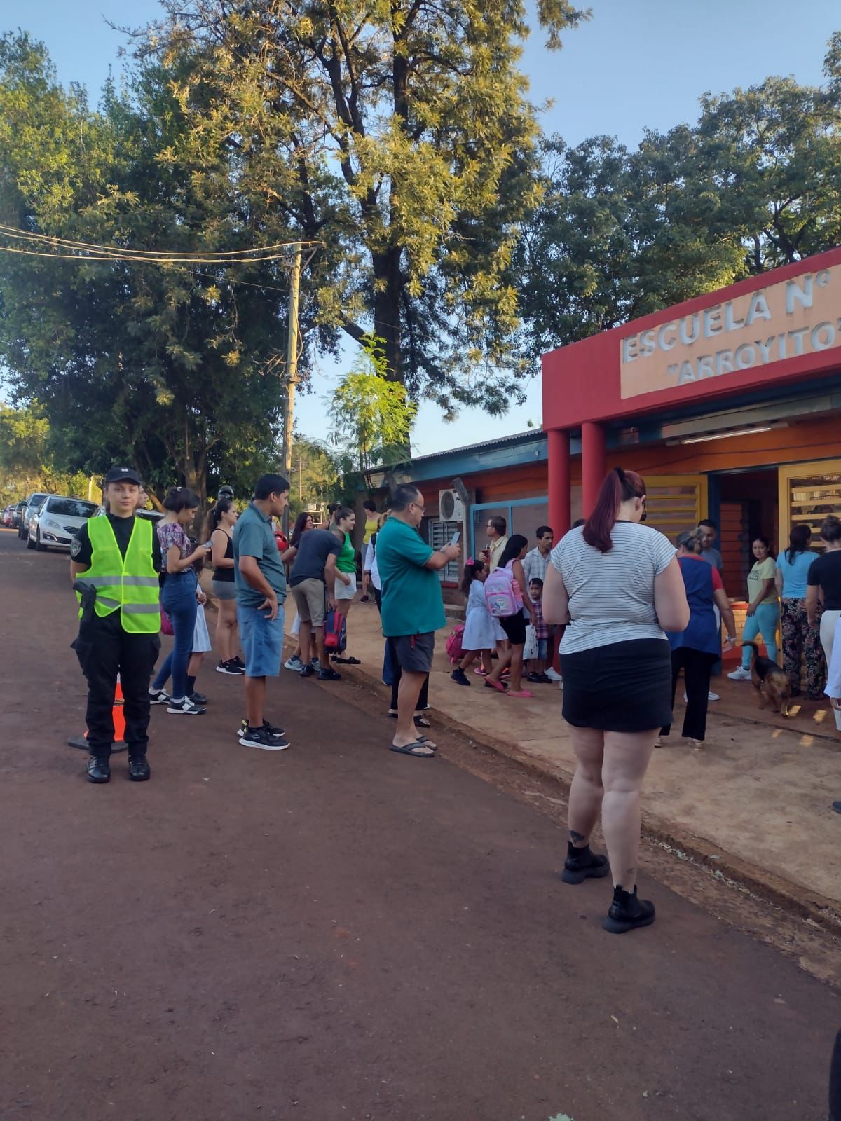 Seguridad en las escuelas: la Policía inició un dispositivo de prevención en toda la provincia imagen-10