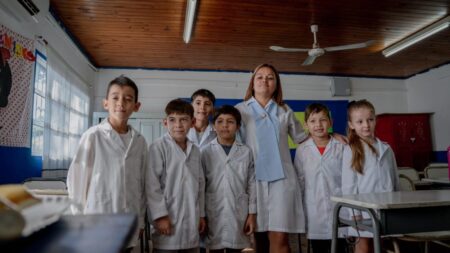 Con un acto oficial en la Escuela 675, Misiones dio inicio al ciclo lectivo 2025 imagen-9