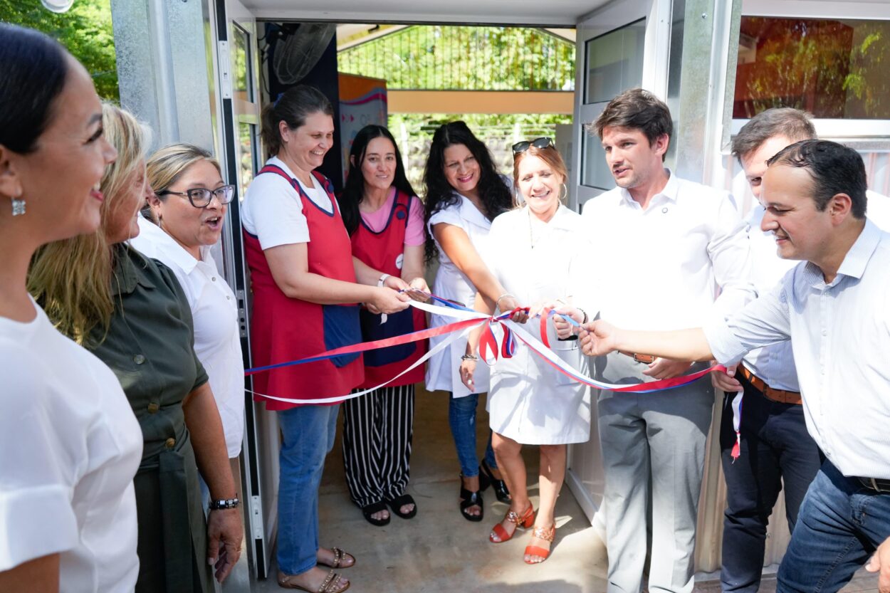 Romero Spinelli inaugura un Silicon Maker School en Jardín América imagen-2