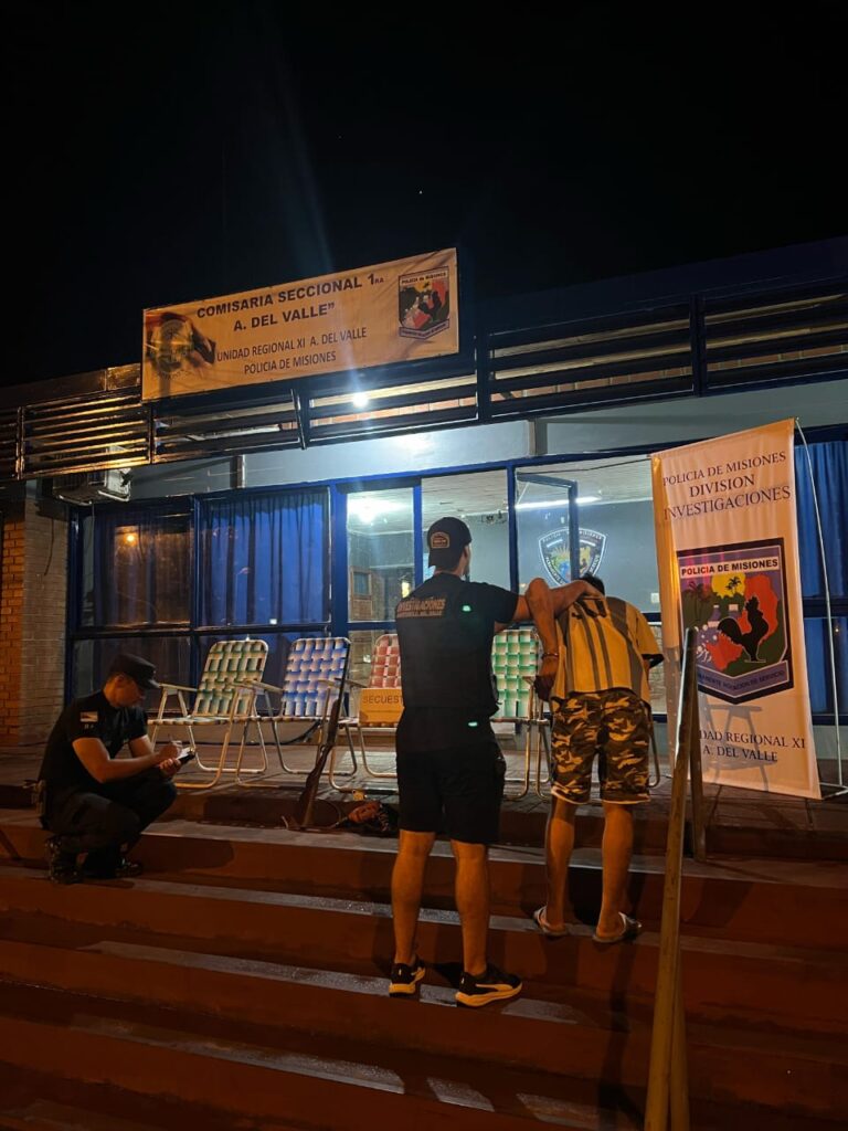 Armas, droga y un detenido en una investigación por robos en Aristóbulo del Valle imagen-4