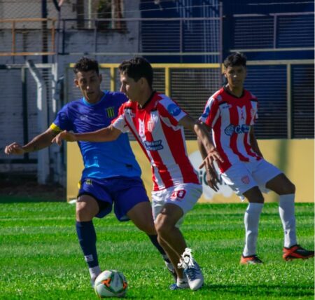 Fútbol: Mitre disputó dos amistosos y presentó su última incorporación imagen-4