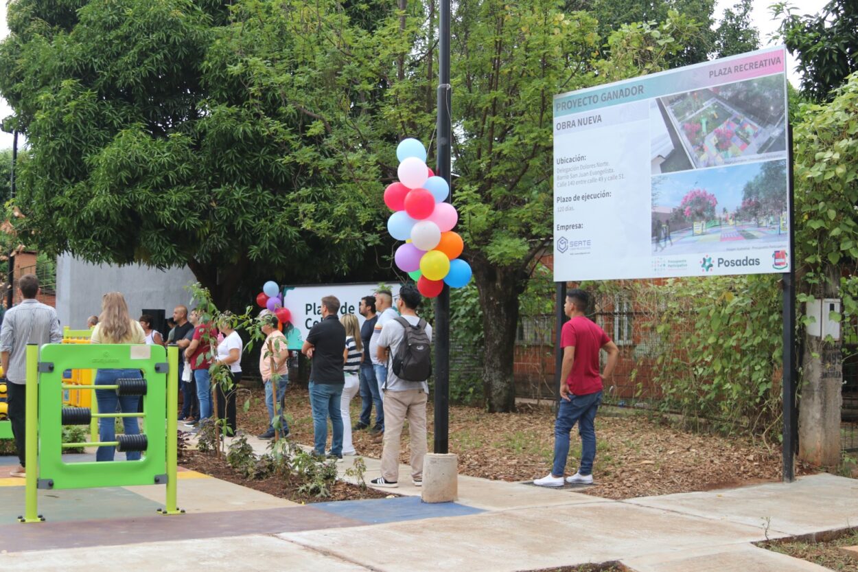 El intendente Stelatto acompañó la entrega de la nueva plaza a vecinos de San Juan Evangelista imagen-12