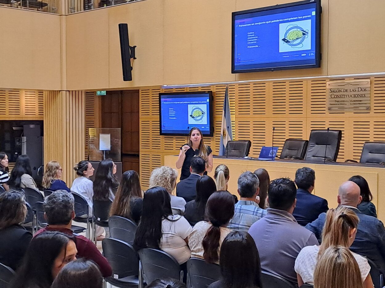 Fortalecen el compromiso con la ciudadanía digital responsable en la Cámara de Representantes imagen-2