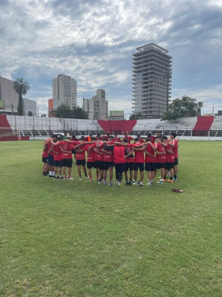 Fútbol: Guaraní - 1ro de MAyo debutan en el Torneo Provincial de Fútbol imagen-10