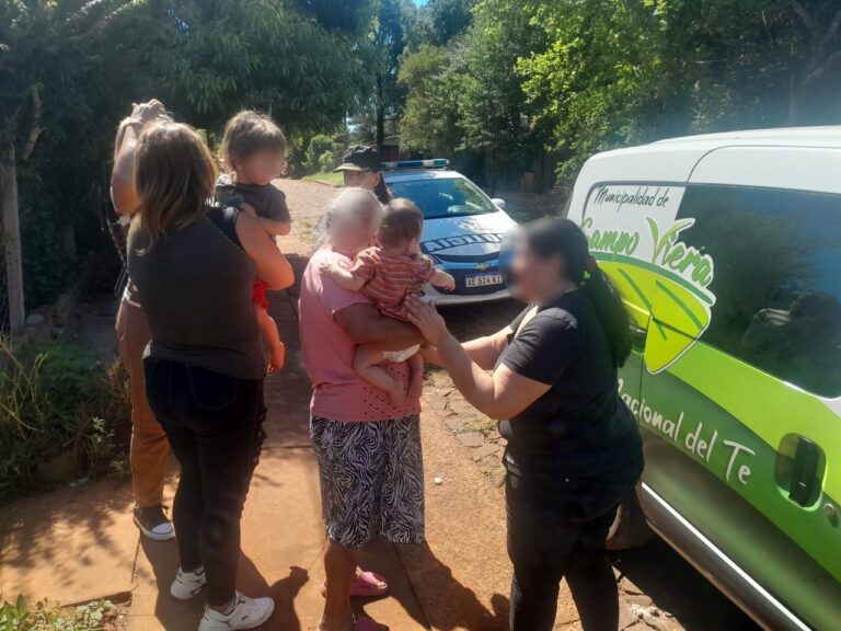 Policías resguardaron a un bebé de 1 año y otro de 6 meses cuyos familiares no podían cuidarlos imagen-42